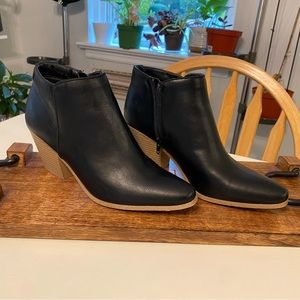 Just Fab boots, black